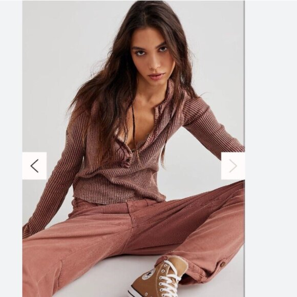 SOLD! Free people Waffle Thermal Crop top L - Picture 4 of 7